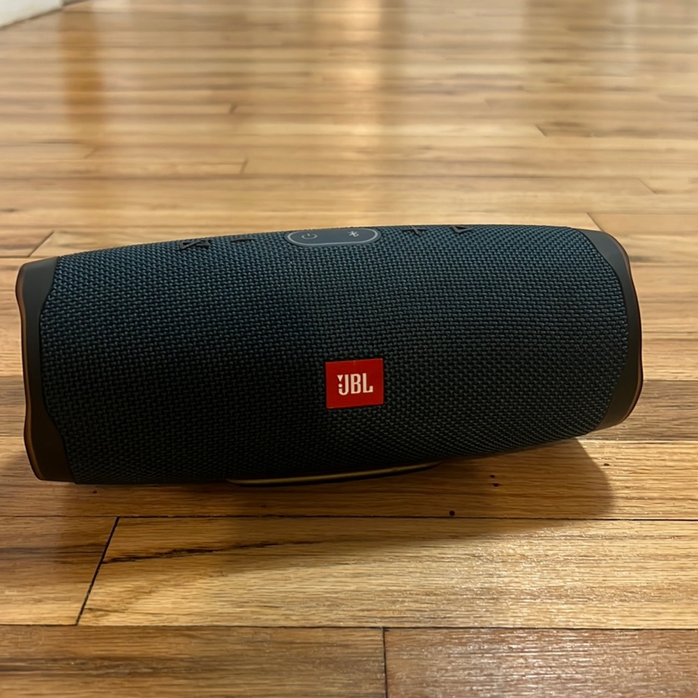 JBL CHARGE 4 SPEAKER